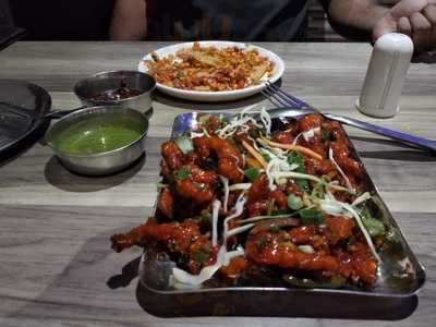 Shashi Restaurant & Bar