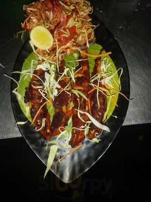 R J Family Restaurant & Bar