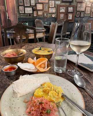 Ainsley's Grills And More