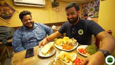 Shree Juice & Pav Bhaji Center