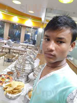 Shubham Restaurant & Bar