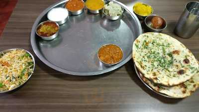 Hotel Vishal Restaurant