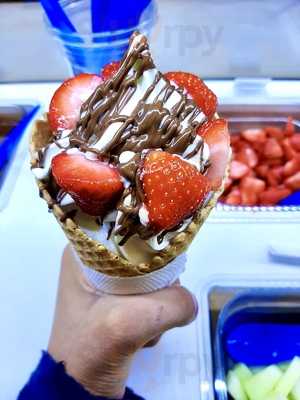 Yogoo! Natural Frozen Yogurt