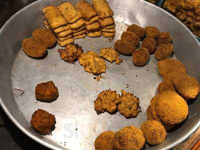 Bhai Bhai Chop Center