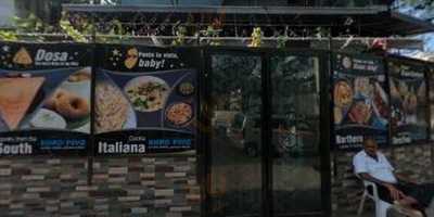 Khao Piyo Jo Bhi Chaho, Yahan Khao