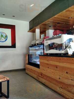 Blue Tokai Coffee Hauz Khas Market