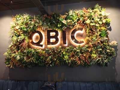 Qbic Cafe & Bar