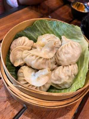 Hot Momos