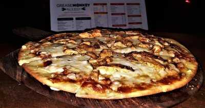 Grease Monkey - Bar & Bistro