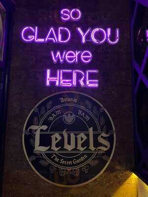 Levels Pub & Kitchen