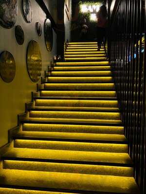 Levels Pub & Kitchen