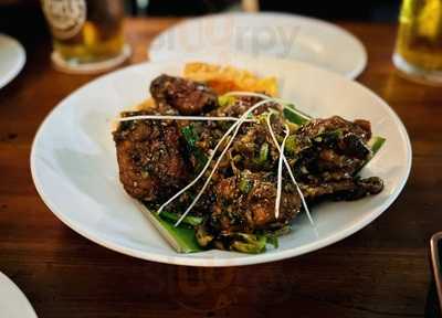 Levels Pub & Kitchen