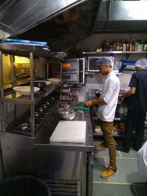 The Great Kabab Factory, Rajouri Garden