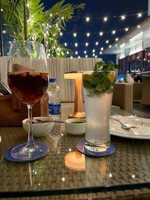 Vertex - The Liquid Restaurant