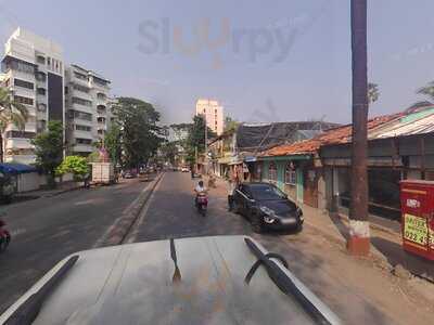 Local Star Bar & Cafe