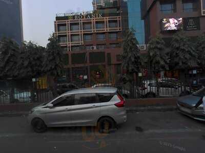 One8 Commune, Kolkata