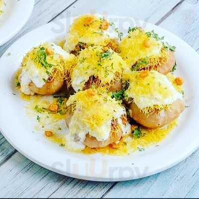 Gupta Panipuri Center