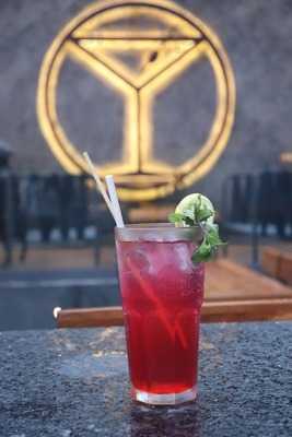 Dirty Martini Kitchen & Cocktail Bar