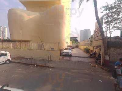 Dirty Martini Kitchen & Cocktail Bar