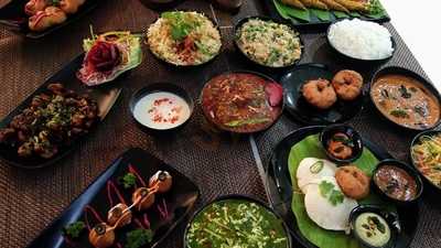 Sravanti's Multicusine Family Restaurant