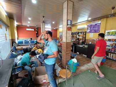 Zingbus Waiting Lounge & Restaurant