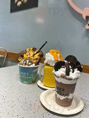 Alice In Gelatoland