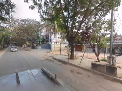 Dino's Barbecue And Grill