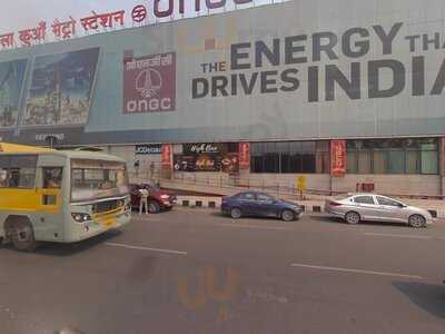 Highbae Bar And Kitchen