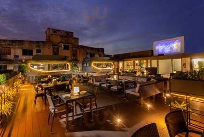 Cocoa & Creme Rooftop Cafe