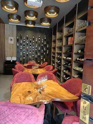 Experience The World Of Wines