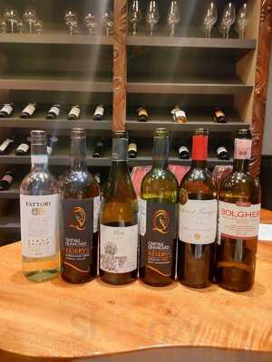 Experience The World Of Wines