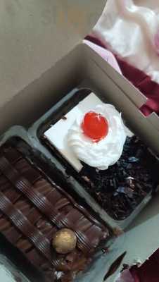 Monginis Cake Shop - Honey Bakery