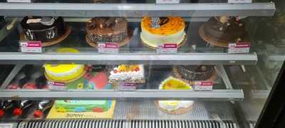 Monginis Cake Shop - Honey Bakery