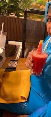 Copper Chimney - Juhu