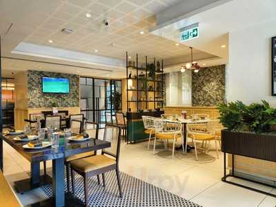 Copper Chimney - Juhu