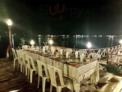 Kulcha Cafe By Kolu Houseboats