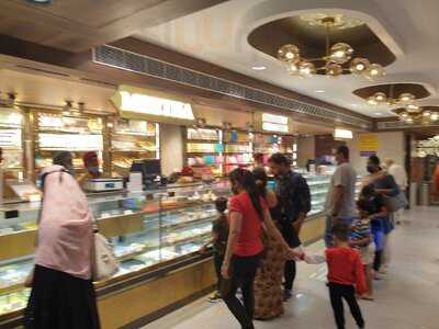 Bikanerwala Restuarant