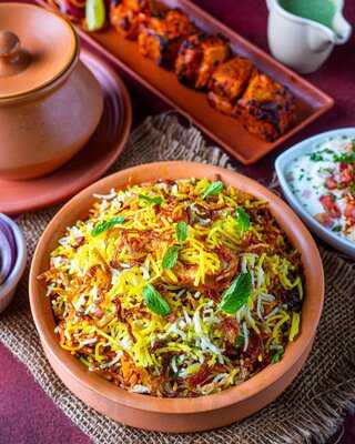 Copper Chimney Malad (infiniti Mall)