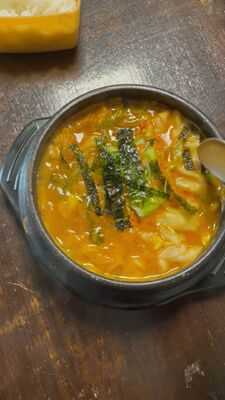 Lina S Brickoven Newyork Pizzeria