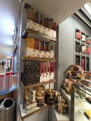 Smoor In Orbit Malad