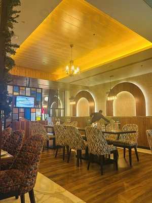 Sazio - Luxury Dining & Lounge