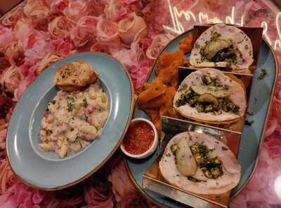 Pimlico Cafe Koreagan Park