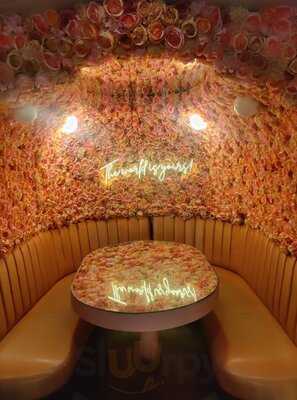 Pimlico Cafe Koreagan Park