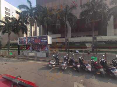 Glocal Junction Malad