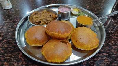 Hotel Gomantak Yashwantashram