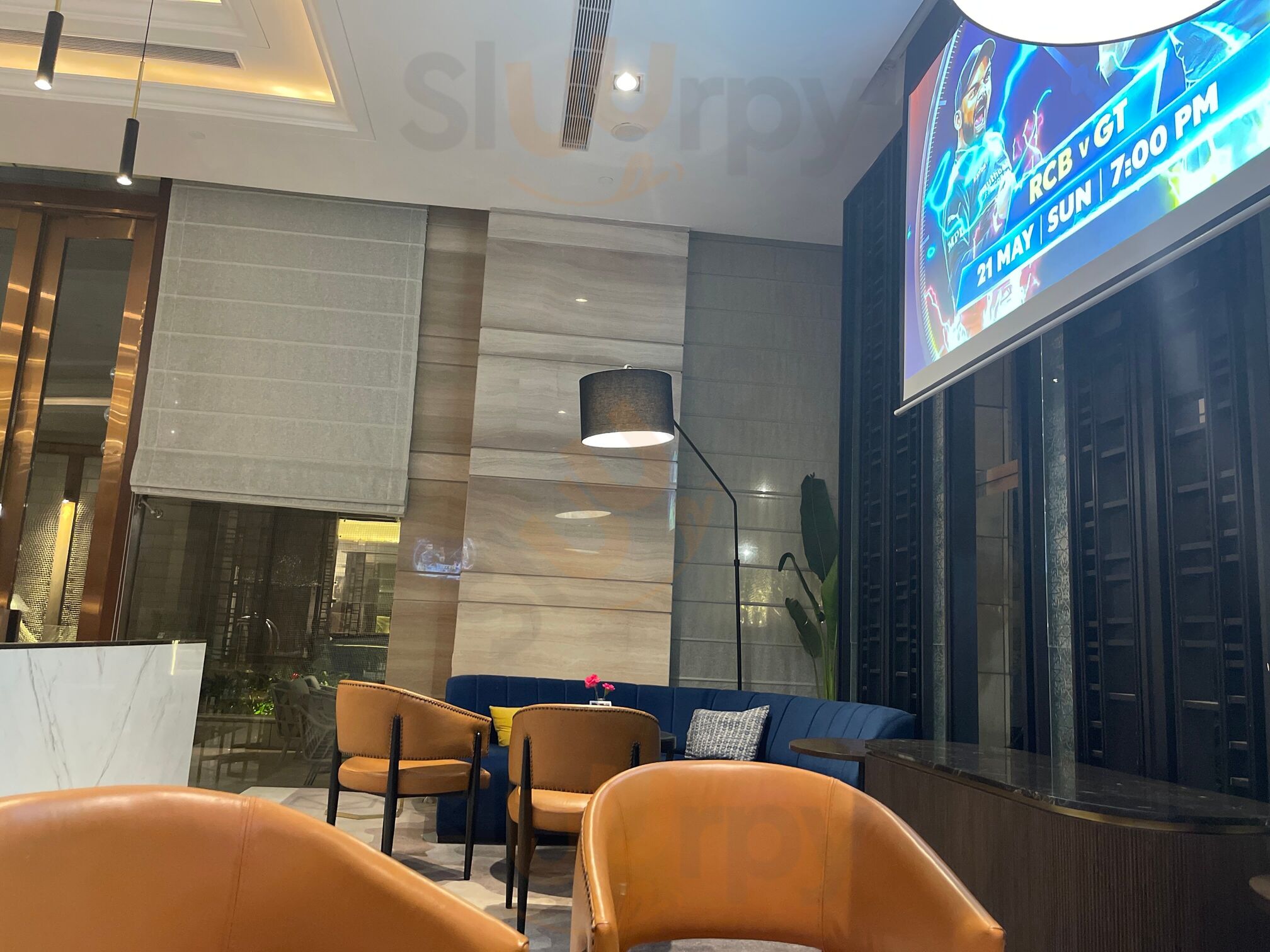 The Corner Lounge & Bar