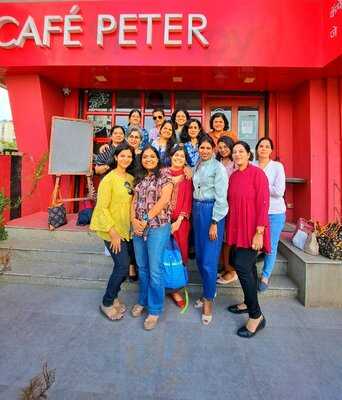 Cafe Peter Bavdhan