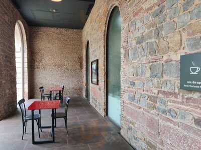 Cafe Delhi Heights - Sarai