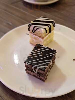 Luna Luna - Buffet Restaurant & Bar