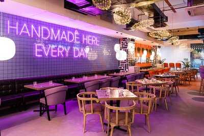 Luna Luna - Buffet Restaurant & Bar